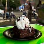 Brownie con Helado